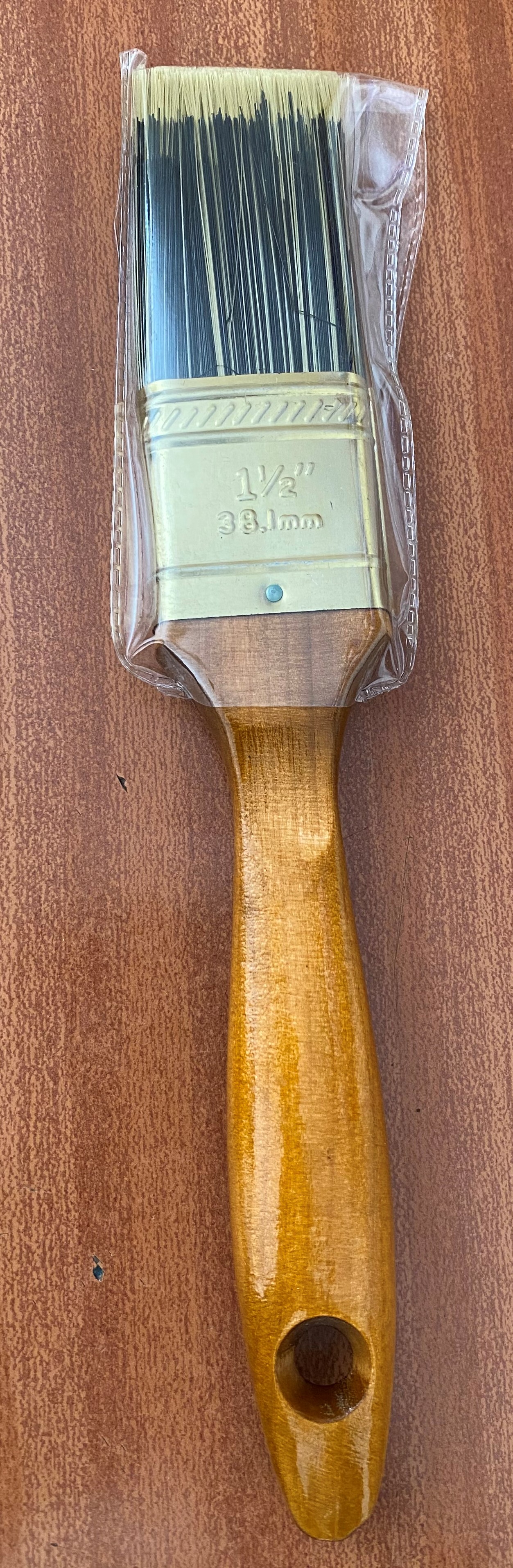 1.5" SYNTHETIC PAINT BRUSH WOOD HANDLE BLACK/GOLD